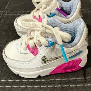 Size 4C toddler Nike Air Max 90